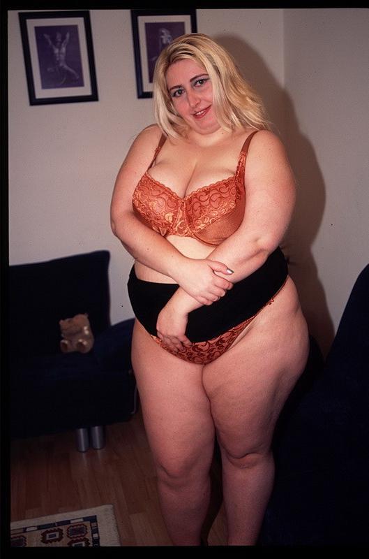 16P Big bbw fat ass plump chick with huge natural tits gets fucked