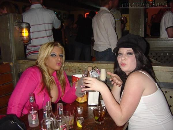 16P Wild busty webcam bitches gettin nasty in public