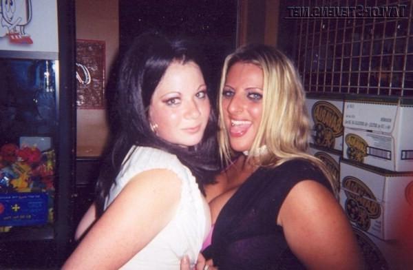16P Wild busty webcam bitches gettin nasty in public