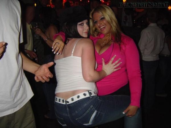 16P Wild busty webcam bitches gettin nasty in public