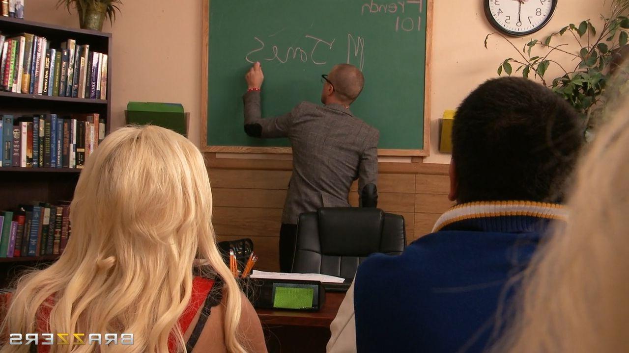 16P Nympho Jacky Joy loves going to school