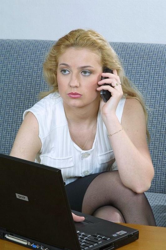 12P Sexy blonde invites some internet friends over for an orgy