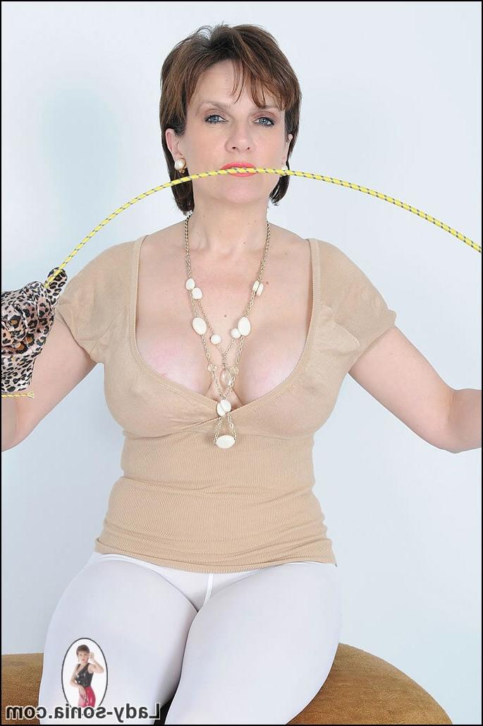 15P White footless pantyhose and cleavage fetish mistress sonia