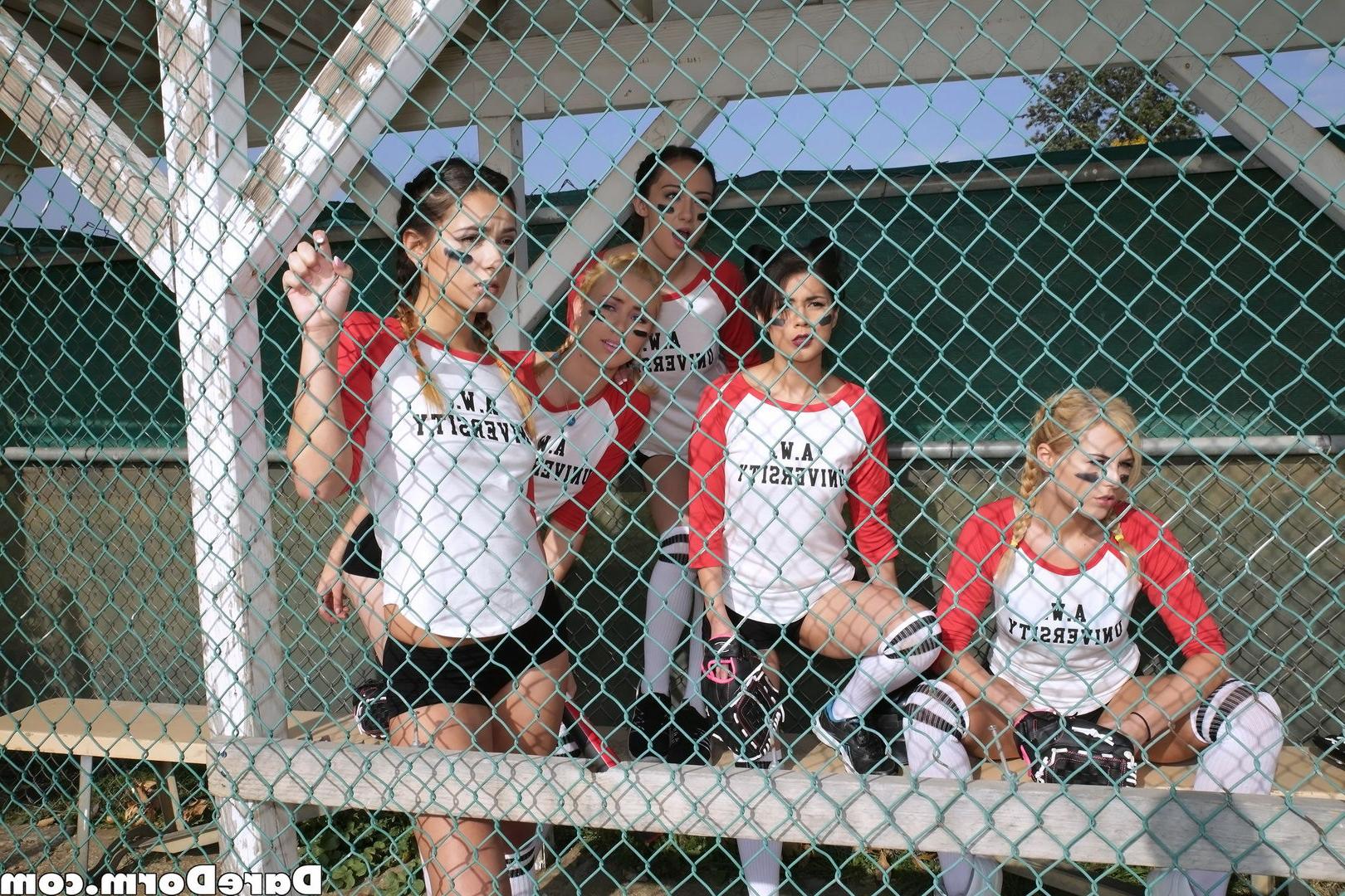 16P Sexy choolgirls playing licking and fucking games