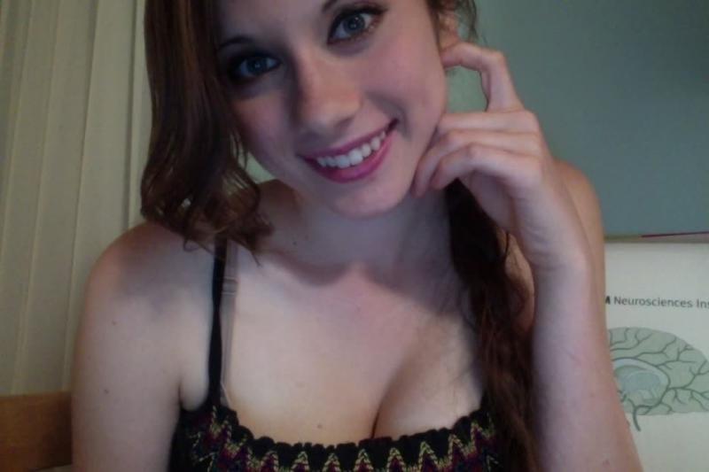 10P Naughty babe shows off her huge knockers and wet pussy