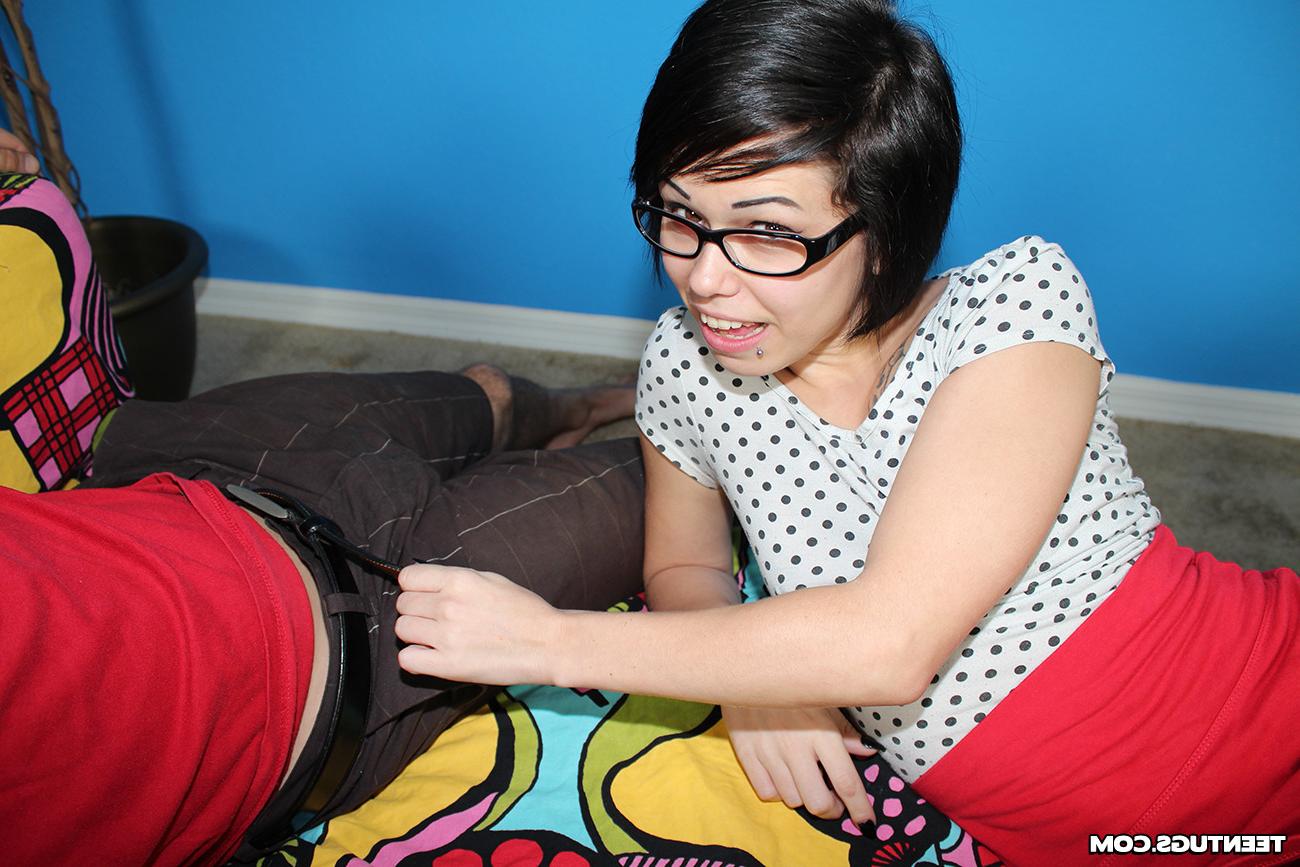 16P Tiny teen in glasses gives handjob