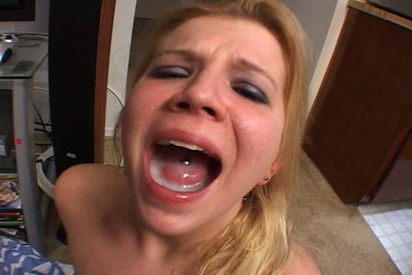 19P Tattooed white babe enjoys deep throating hard cock,White babe get nipple sucked