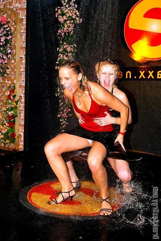 20P Jizz drooling down between drunk girls cleavage
