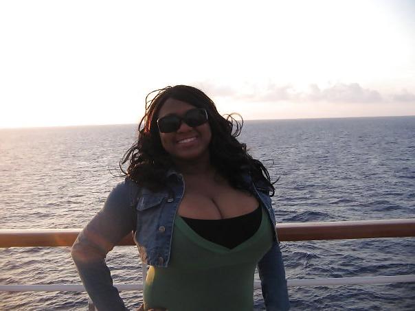 15P Big titty ebony black bbw Tamika