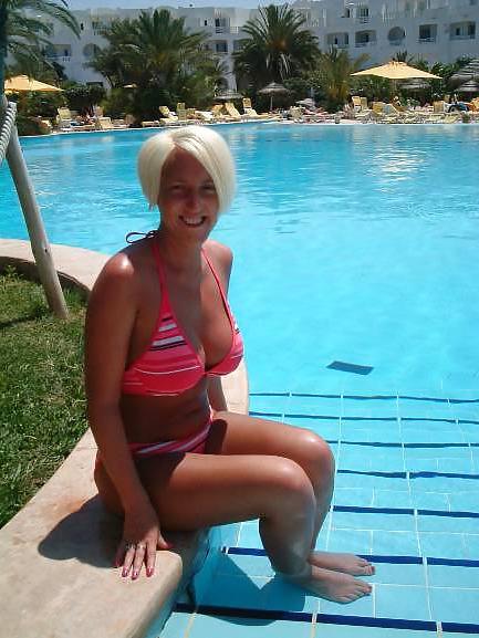 7P British milf with boob job