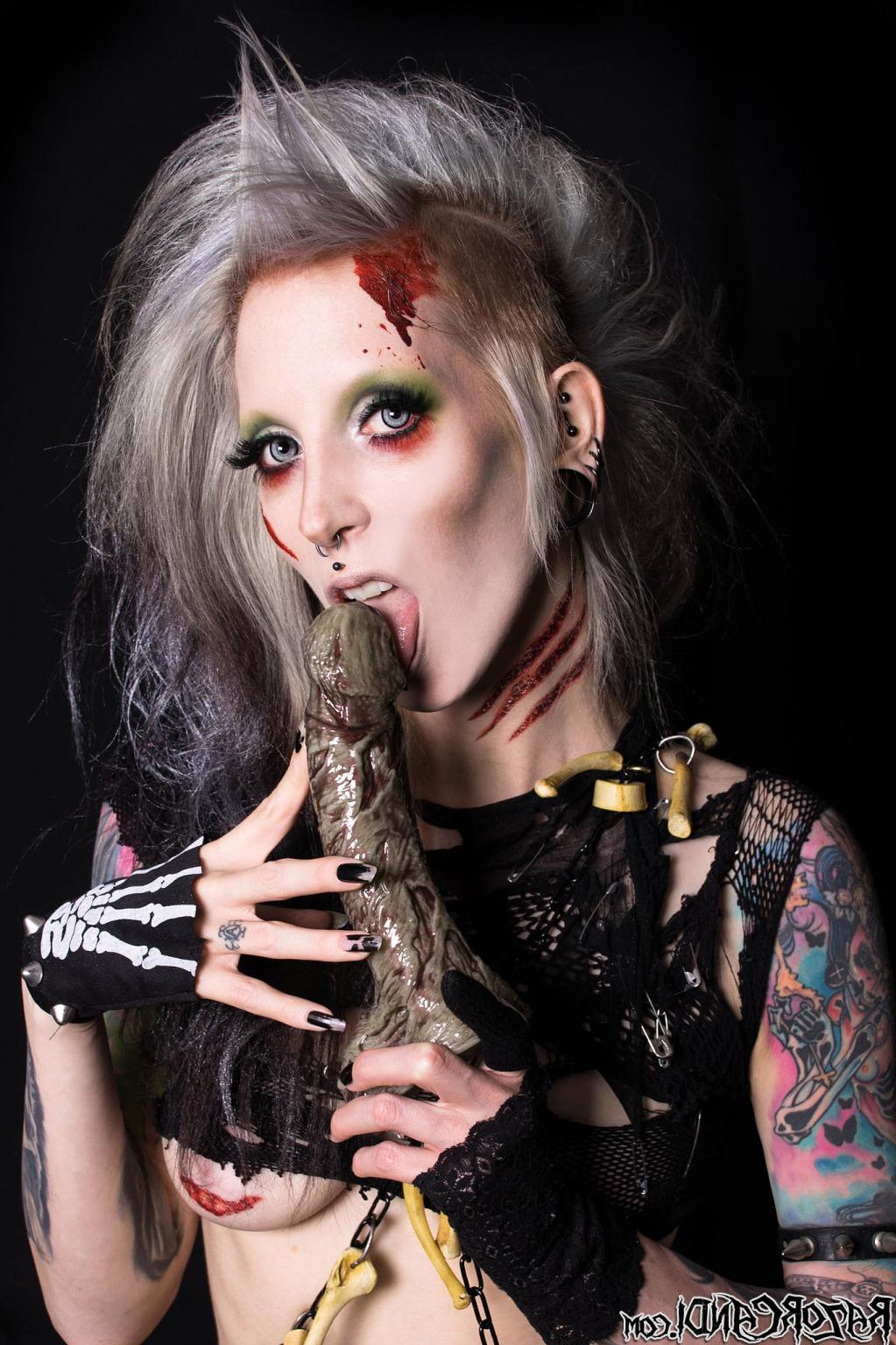 15P Gothic Pinup RazorCandi is Feeling Zombified