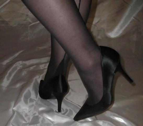 25P Some turkish girl feets