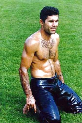 25P Turkish wrestlers 