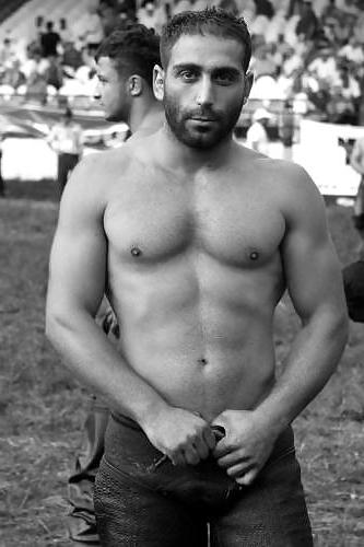 25P Turkish wrestlers 