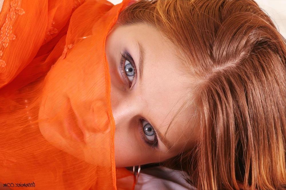 18P Tight petite redhead teen dildos her pretty twat