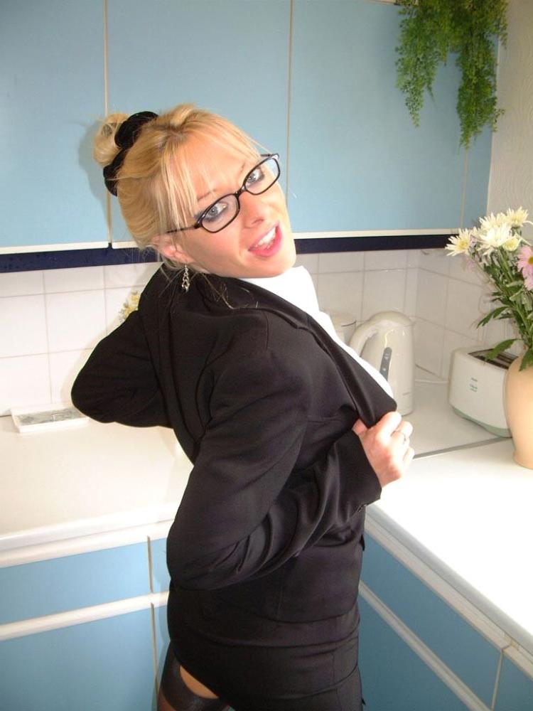 15P Busty blonde wife toying in the kitchen