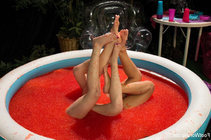 15P Foot Fetish, Lesbian Footing, Jello and Sploshing!!!!!