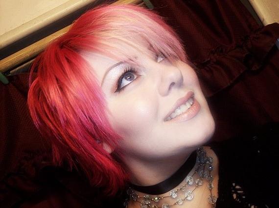 16P Emo teen girls