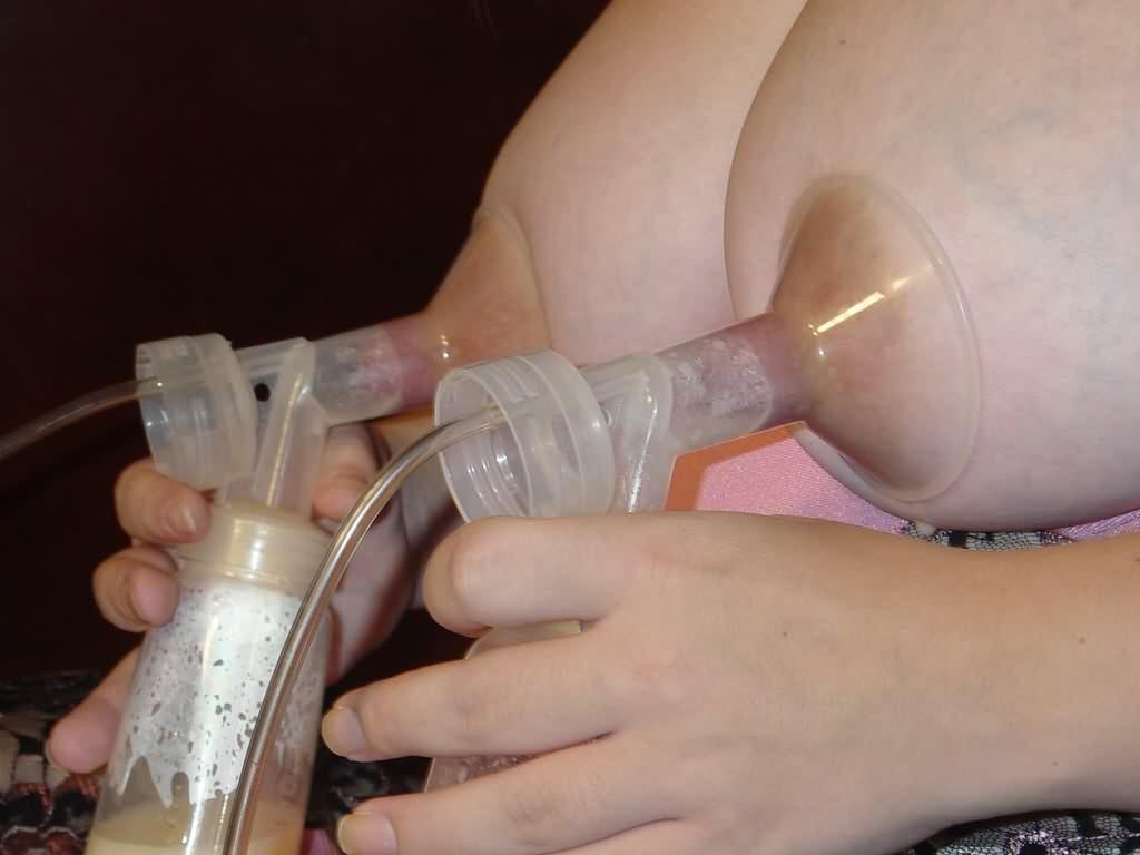 16P Lactating babe milking tits with breast pumps