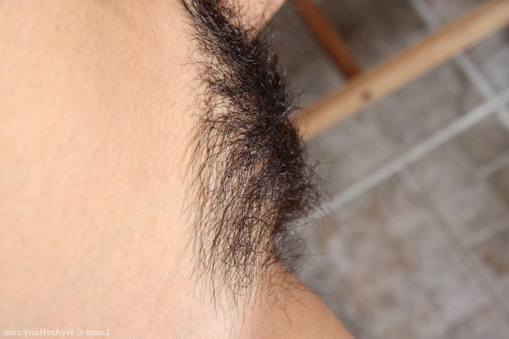 16P Hairy brunette pussy in panties
