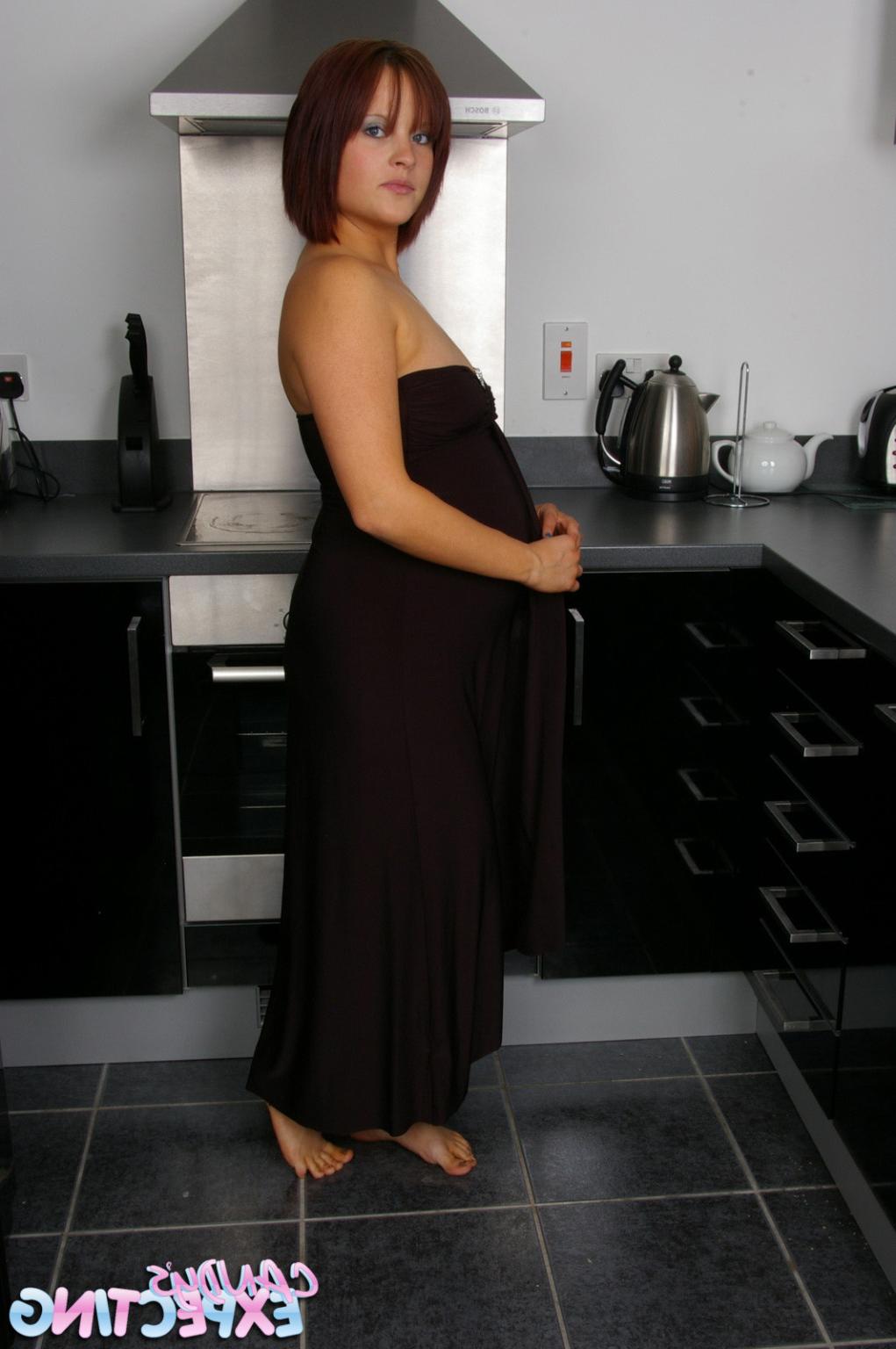 16P Pregnant teen nude