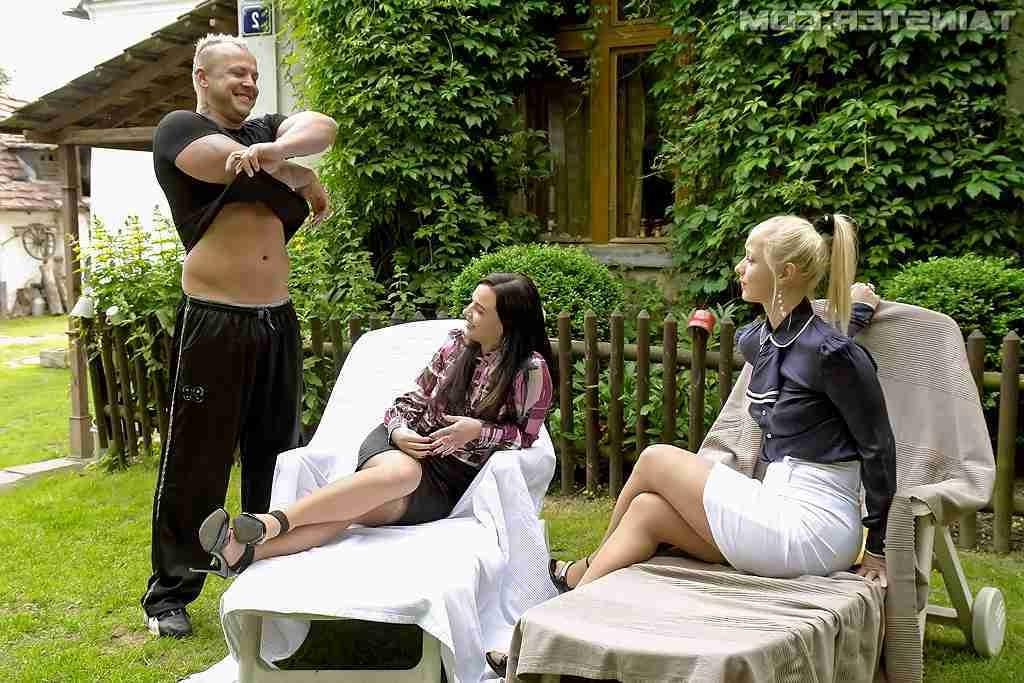 15P Ffm threesome with piss play