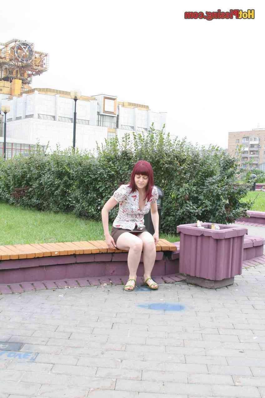 15P Slut pissing in public