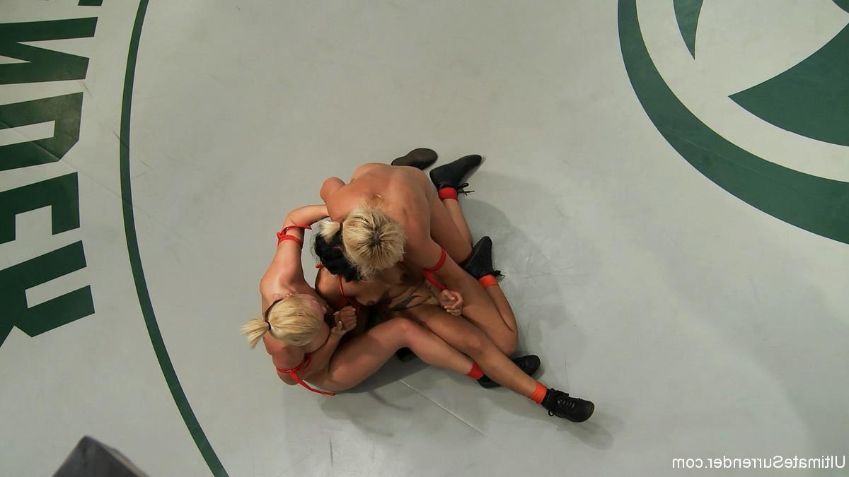 24P Group of kinky lesbian babes in real lesbo wrestling in public