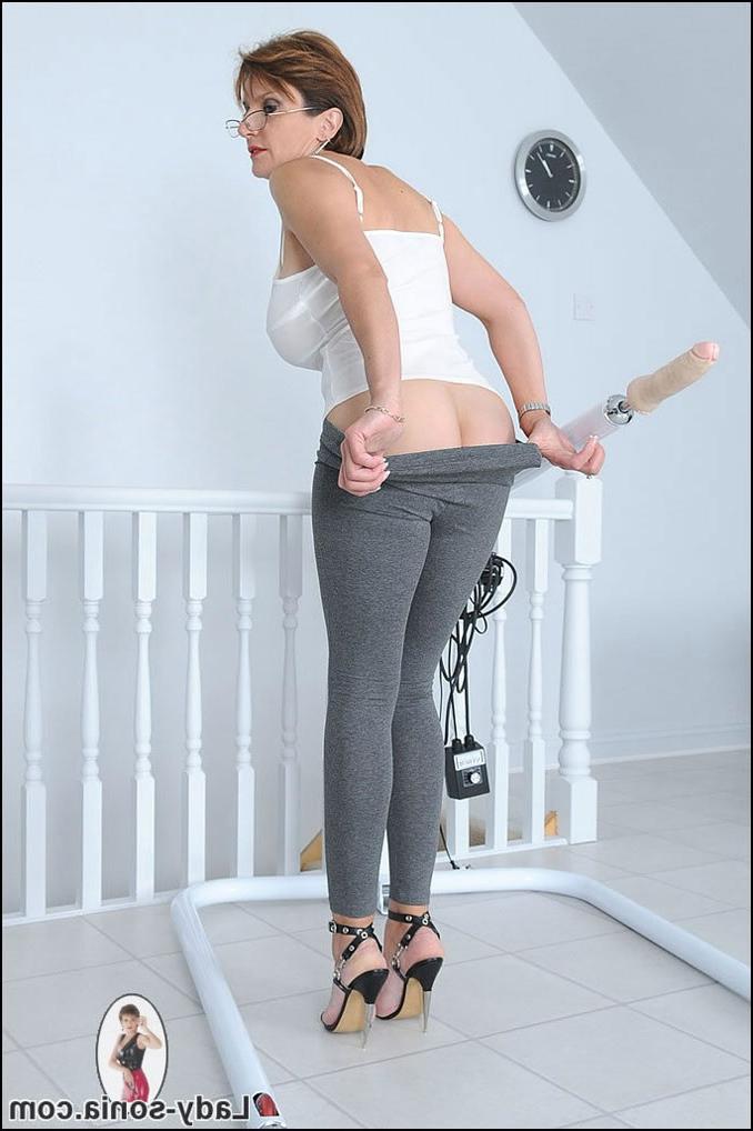 15P Busty Mature Fetish Milf Mistress Lady Sonia Prepares Her Fucking Machine For A 