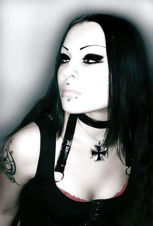 13P Gothic 