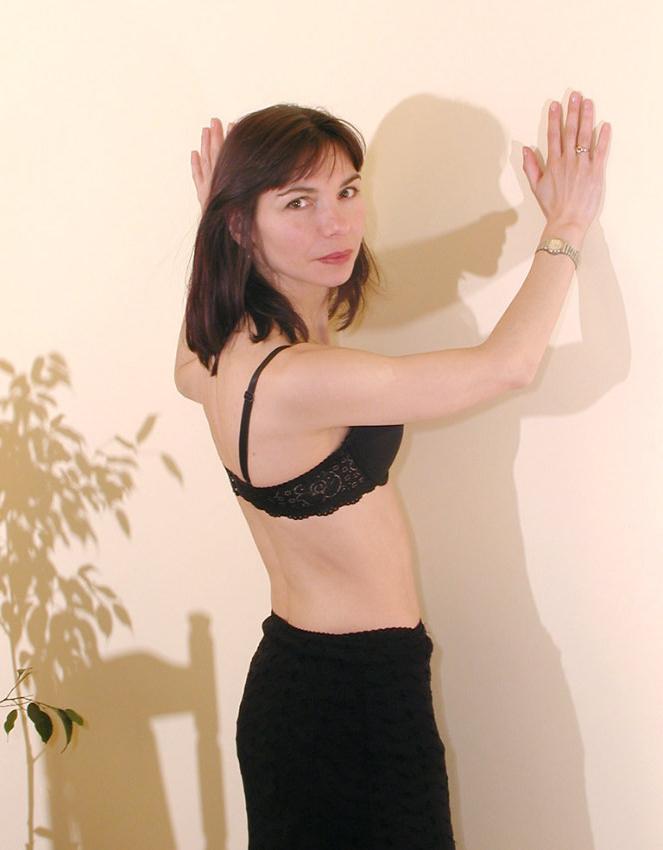 20P Skinny mature lady in dark lingerie