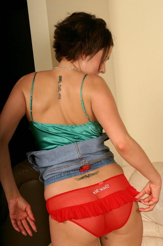 16P Lesbian babes with panty fetish