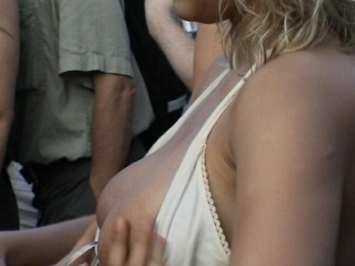 20P Few chicks exposing boobs in public