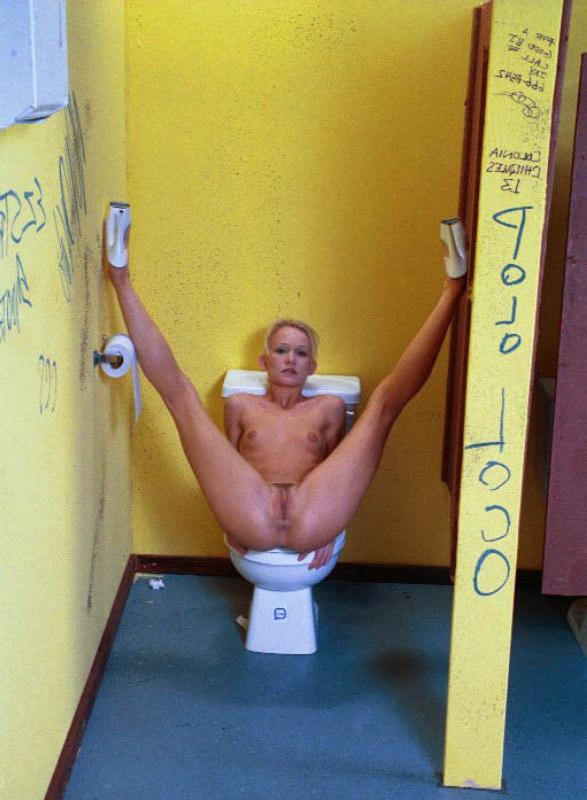 20P Blonde slut posing in public toilet