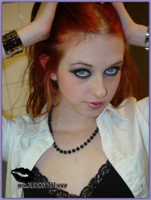 10P Skinny Mini Tit Goth Gal Acting Bad in Ladies Washroom