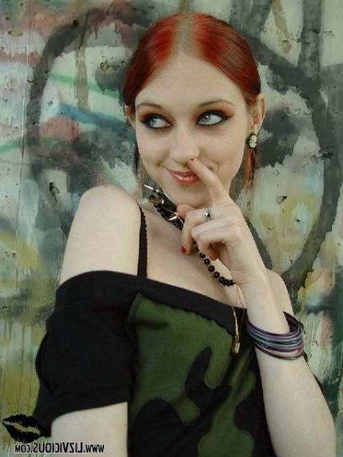 16P Graveyard Goth Gal Indurges Nasty Passions Outdoors