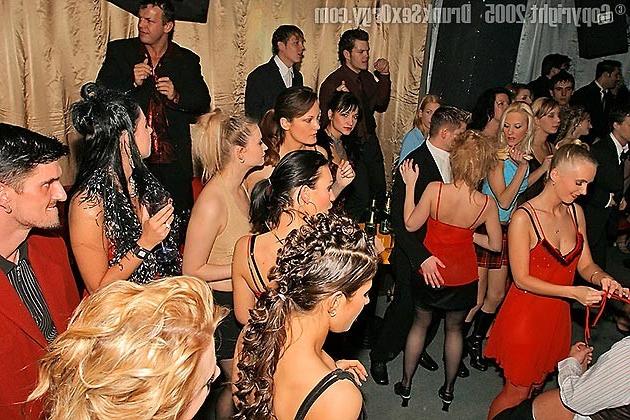 18P Mixed wild messy orgy and fetish sex pic