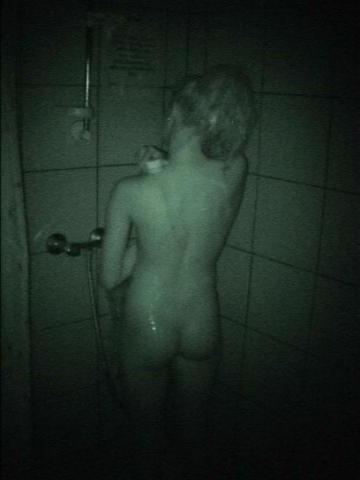 15P hidden camera voyeur shower cam shots