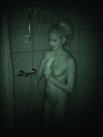 15P hidden camera voyeur shower cam shots