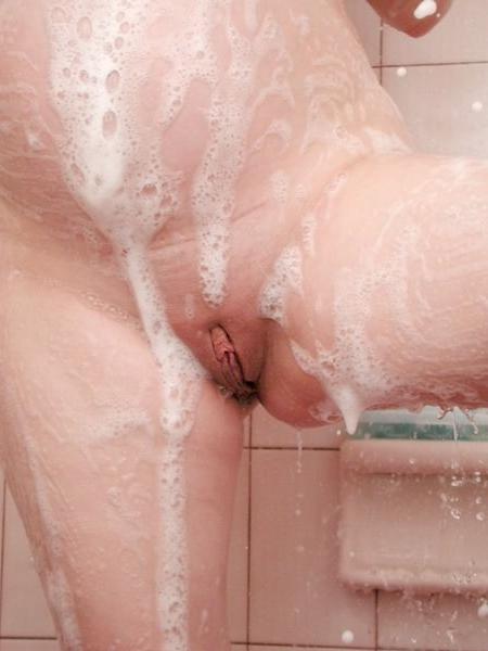 20P Pregnant babe shower