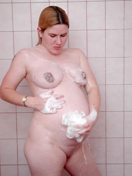 20P Pregnant babe shower