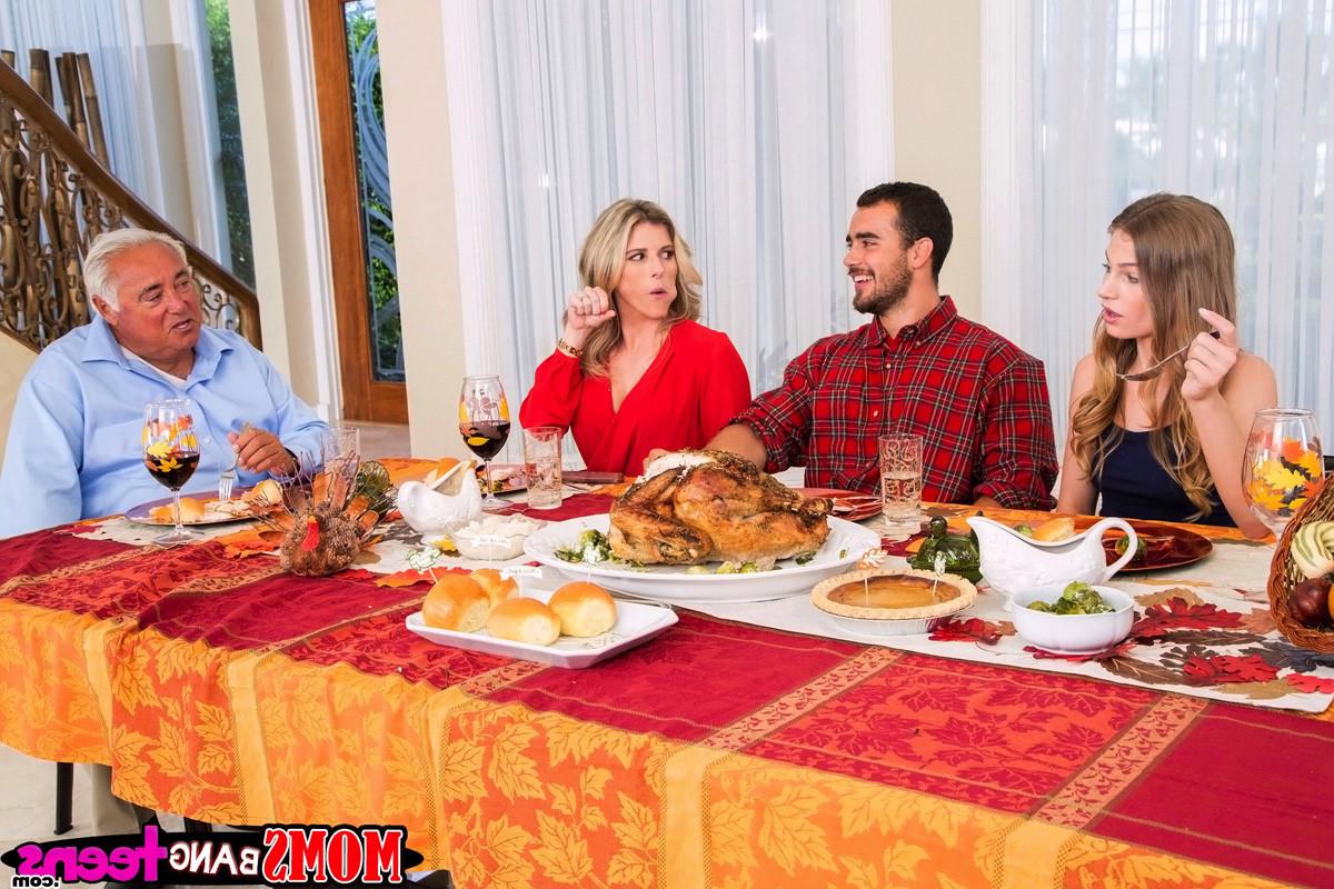 15P Cory Chase and Sydney Cole share a meat pole on Thanksgiving