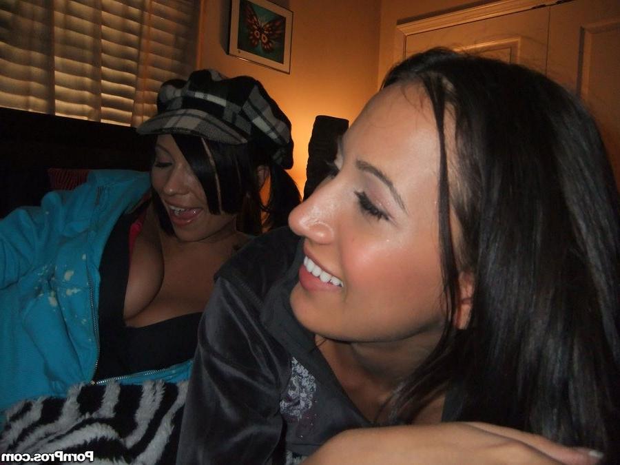 16P Amia Miley and Hailey James having fun with a cam