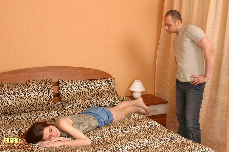16P Hot babe and mature lady in great FFM