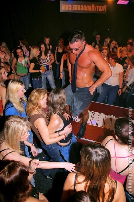 15P Naughty amateur babes fucking hard on orgy sex party