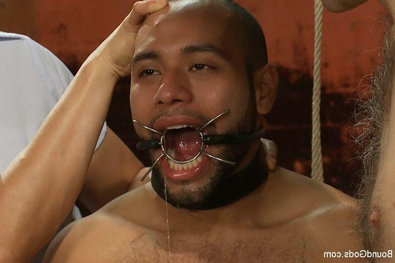 15P Strong sexy men submit to the power of Van Darkholme