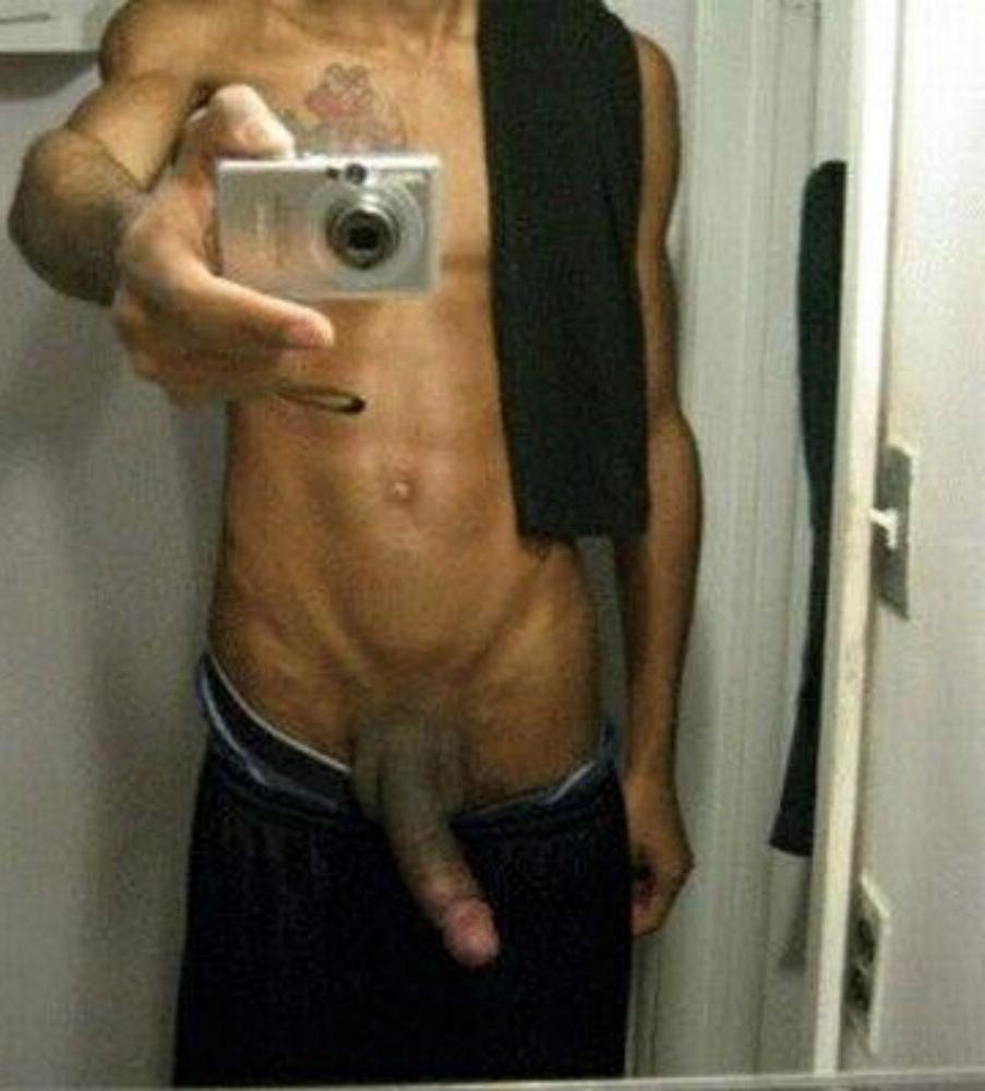 15P Hung gay black bfs posing and fucking gallery 9