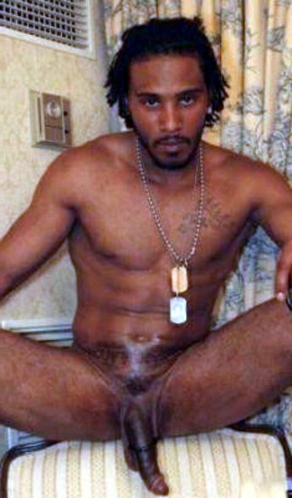 15P Hung gay black bfs posing and fucking gallery 2
