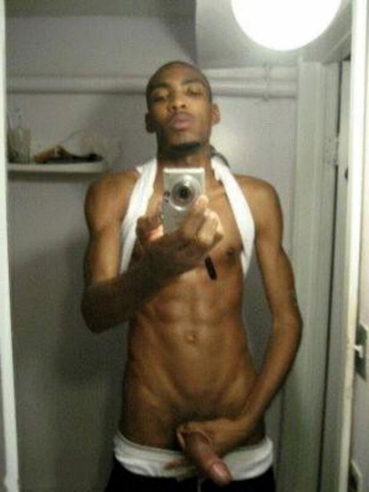15P Hung gay black bfs posing and fucking gallery 2