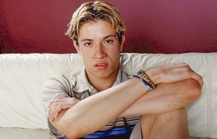 16P Fair haired college twink self toying and cumming on himself